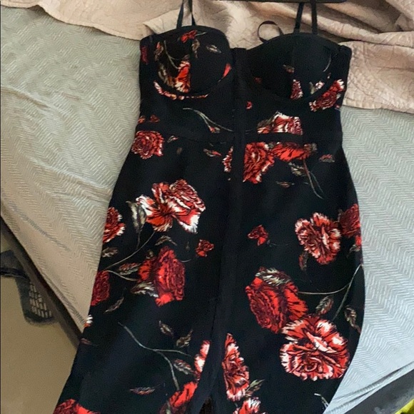 Material Girl Dresses & Skirts - Rose printed midi dress